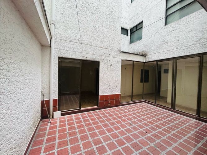 Apartamento de 4 alcobas en venta en Laureles, Medellín, 142 m² · foto 17 de 22