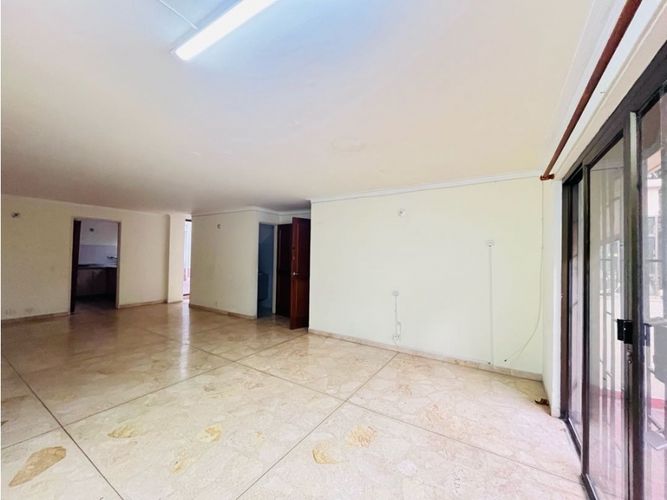 Apartamento de 4 alcobas en venta en Laureles, Medellín, 142 m² · foto 18 de 22