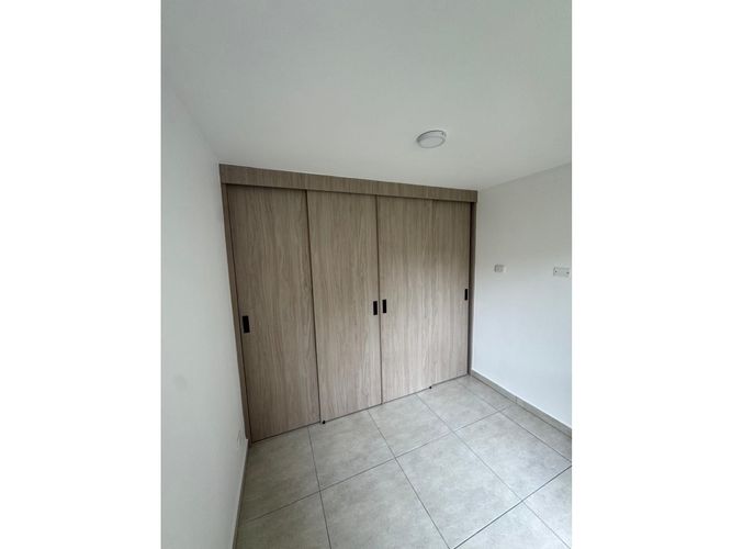 Apartamento de 2 alcobas en venta en La Macarena, Rionegro, 50 m² · foto 3 de 11