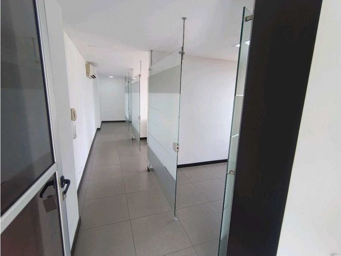 Oficina en arriendo en Las Palmas, Medellín, 46 m² · foto 2 de 7