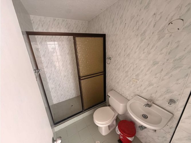 Casa de 9 alcobas en venta en Granada, Cali, 750 m² · foto 10 de 24