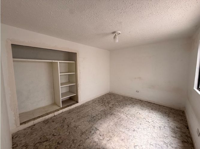 Casa de 9 alcobas en venta en Granada, Cali, 750 m² · foto 12 de 24