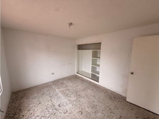 Casa de 9 alcobas en venta en Granada, Cali, 750 m² · foto 13 de 24