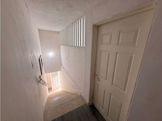 Casa de 9 alcobas en venta en Granada, Cali, 750 m² · foto 18 de 24
