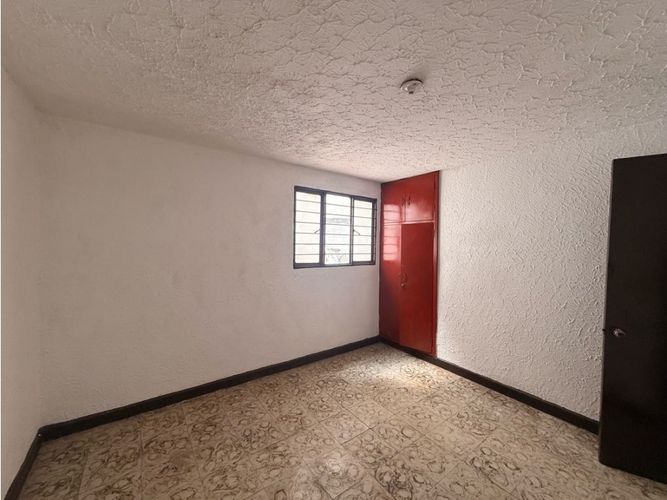 Casa de 9 alcobas en venta en Granada, Cali, 750 m² · foto 19 de 24