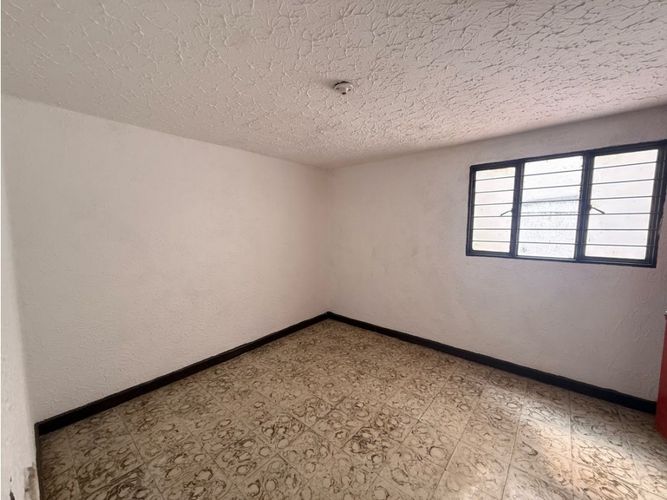 Casa de 9 alcobas en venta en Granada, Cali, 750 m² · foto 22 de 24