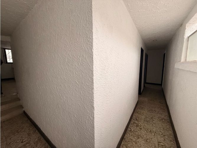 Casa de 9 alcobas en venta en Granada, Cali, 750 m² · foto 23 de 24