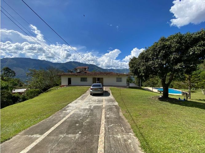 Finca en venta en Granizal, Copacabana, 715 m² · foto 11 de 11