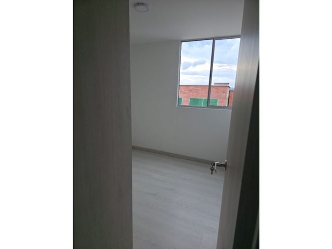 Apartamento de 3 alcobas en venta en Cuchillas De San Jose, Rionegro, 62 m² · foto 5 de 13