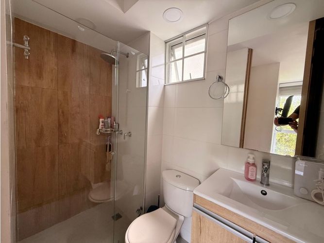 Apartamento de 2 alcobas en venta en Cr. Los Naranjos, Jamundí, 63 m² · foto 7 de 10