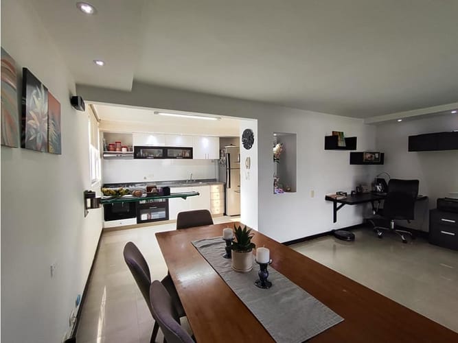 Apartamento de 2 alcobas en venta en Bellavista, Cali, 107 m² · foto 10 de 22