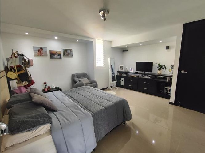 Apartamento de 2 alcobas en venta en Bellavista, Cali, 107 m² · foto 15 de 22