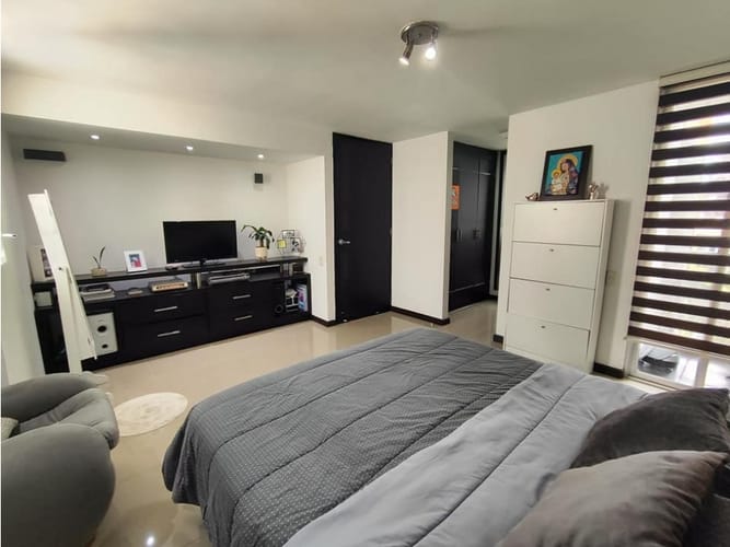 Apartamento de 2 alcobas en venta en Bellavista, Cali, 107 m² · foto 16 de 22