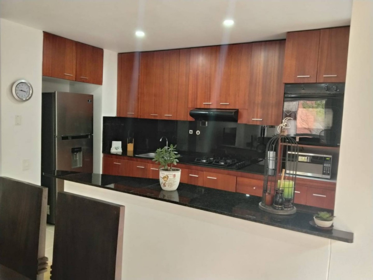 Apartamento en arriendo en El Poblado, Medellín · foto 8 de 20