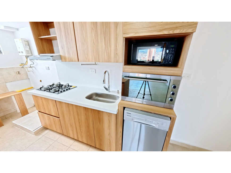 Apartamento en venta en Los Colores, Medellín · foto 3 de 18