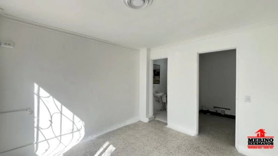Consultorio en arriendo en Conquistadores, Medellín, 20 m² · foto 9 de 12
