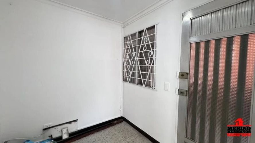Consultorio en arriendo en Conquistadores, Medellín, 20 m² · foto 10 de 12
