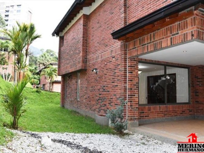 Casa de 5 alcobas en arriendo en El Poblado, Medellín, 250 m² · foto 16 de 24