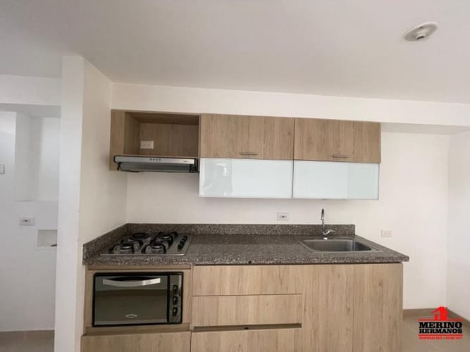 Apartamento de 3 alcobas en venta en Lomitas, La Ceja, 82 m² · foto 6 de 21