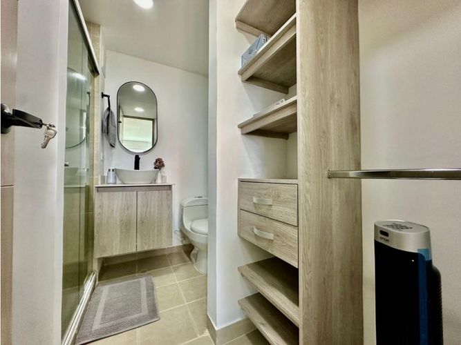 Apartaestudio en venta en Lalinde, Medellín, 47 m² · foto 6 de 14