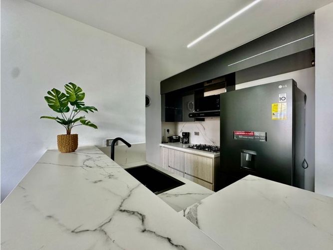 Apartaestudio en venta en Lalinde, Medellín, 47 m² · foto 12 de 14