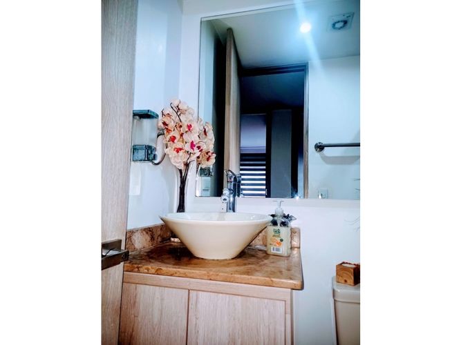 Apartamento de 3 alcobas en venta en Castropol, Medellín, 76 m² · foto 6 de 16