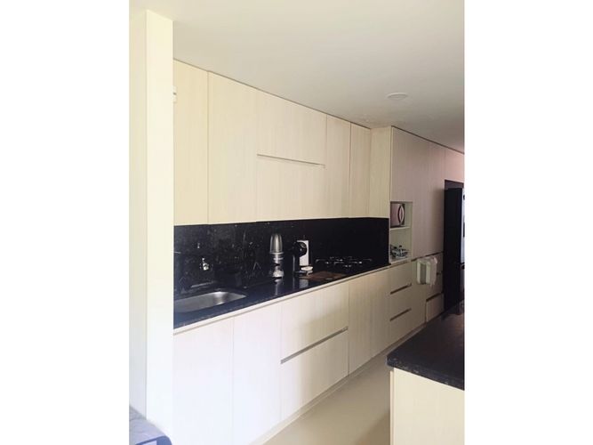Apartamento de 3 alcobas en venta en Castropol, Medellín, 76 m² · foto 8 de 16