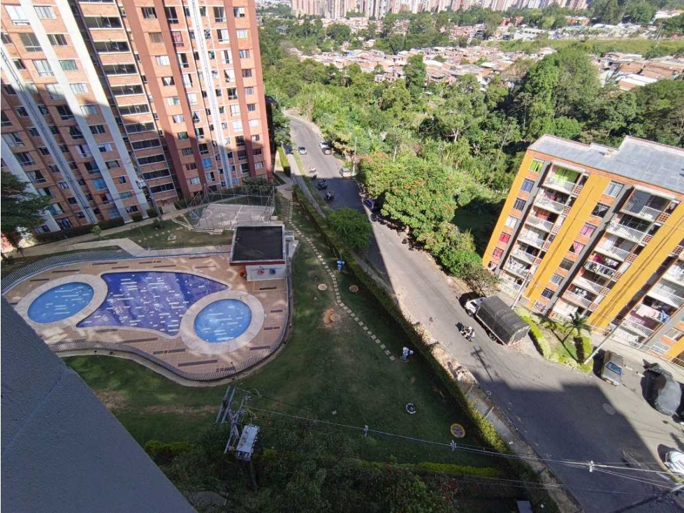 Apartamento en venta en San Antonio De Prado, Medellín · foto 10 de 12