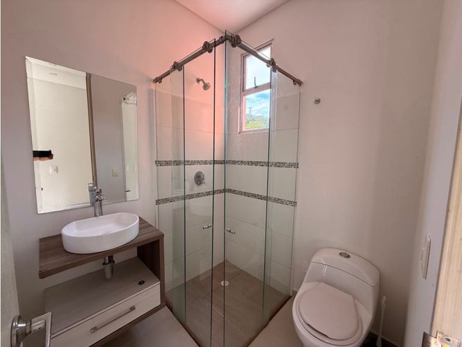 Casa de 4 alcobas en venta en Las Mercedes, Jamundí, 140 m² · foto 9 de 15
