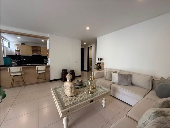 Apartamento de 4 alcobas en venta en Ciudad Jardin, Cali, 160 m² · foto 3 de 13