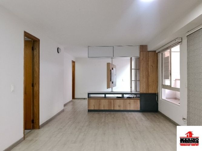 Apartaestudio en arriendo en El Poblado, Medellín, 75 m² · foto 2 de 24