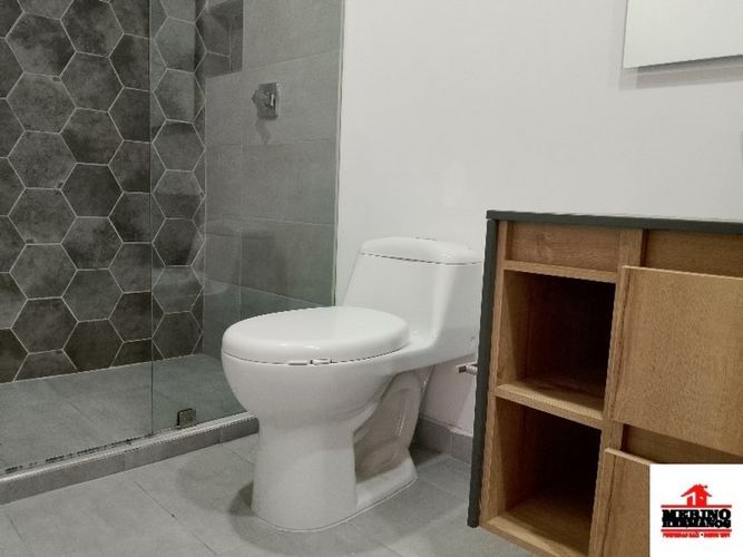 Apartaestudio en arriendo en El Poblado, Medellín, 75 m² · foto 15 de 24