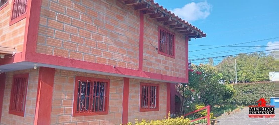 Casa de 8 alcobas en venta en Centro, Rionegro, 380 m² · foto 11 de 24