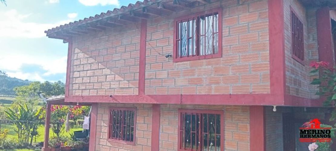 Casa de 8 alcobas en venta en Centro, Rionegro, 380 m² · foto 12 de 24