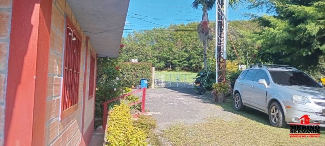 Casa de 8 alcobas en venta en Centro, Rionegro, 380 m² · foto 13 de 24