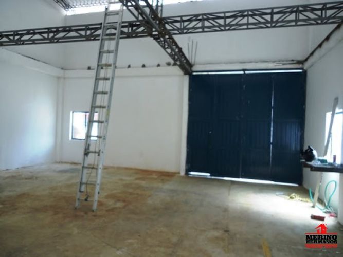 Bodega en venta en Las Palmas, Medellín, 260 m² · foto 2 de 10