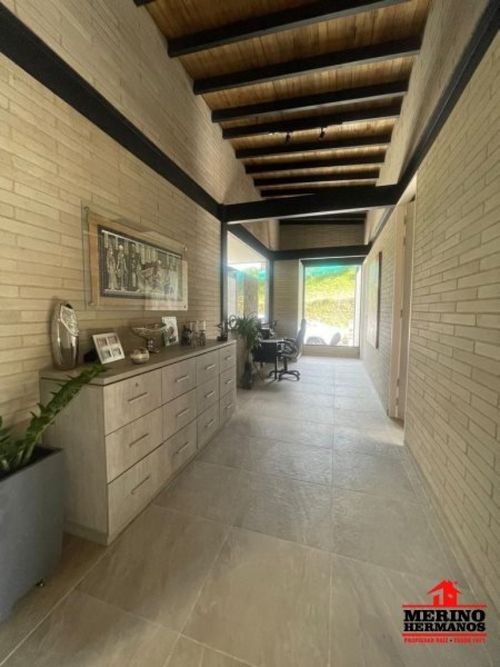 Casa de 3 alcobas en venta en El Retiro, 370 m² · foto 4 de 24