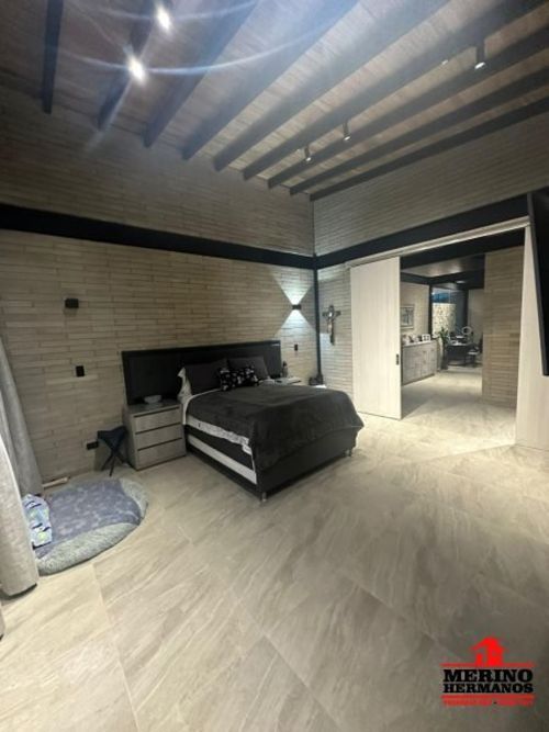 Casa de 3 alcobas en venta en El Retiro, 370 m² · foto 11 de 24