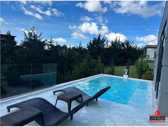 Casa de 4 alcobas en venta en San Antonio De Pereira, Rionegro, 660 m² · foto 2 de 24