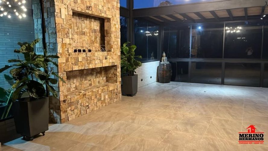 Casa de 3 alcobas en venta en El Retiro, 370 m² · foto 15 de 24