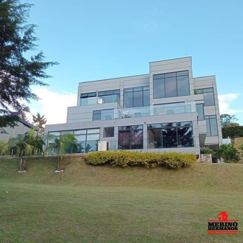 Casa de 4 alcobas en venta en San Antonio De Pereira, Rionegro, 660 m² · foto 7 de 24