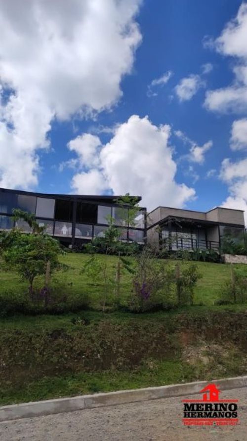 Casa de 3 alcobas en venta en El Retiro, 370 m² · foto 19 de 24