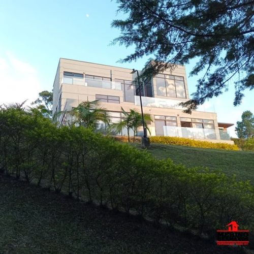 Casa de 4 alcobas en venta en San Antonio De Pereira, Rionegro, 660 m² · foto 8 de 24