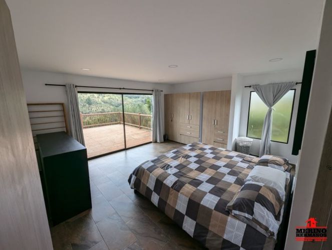 Casa de 3 alcobas en venta en Guarne, 200 m² · foto 7 de 24
