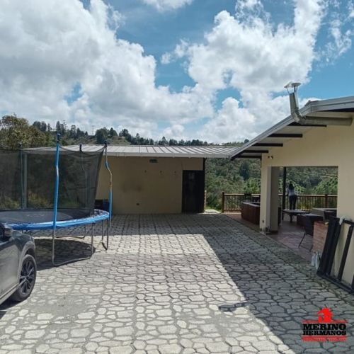 Casa de 3 alcobas en venta en Guarne, 200 m² · foto 16 de 24