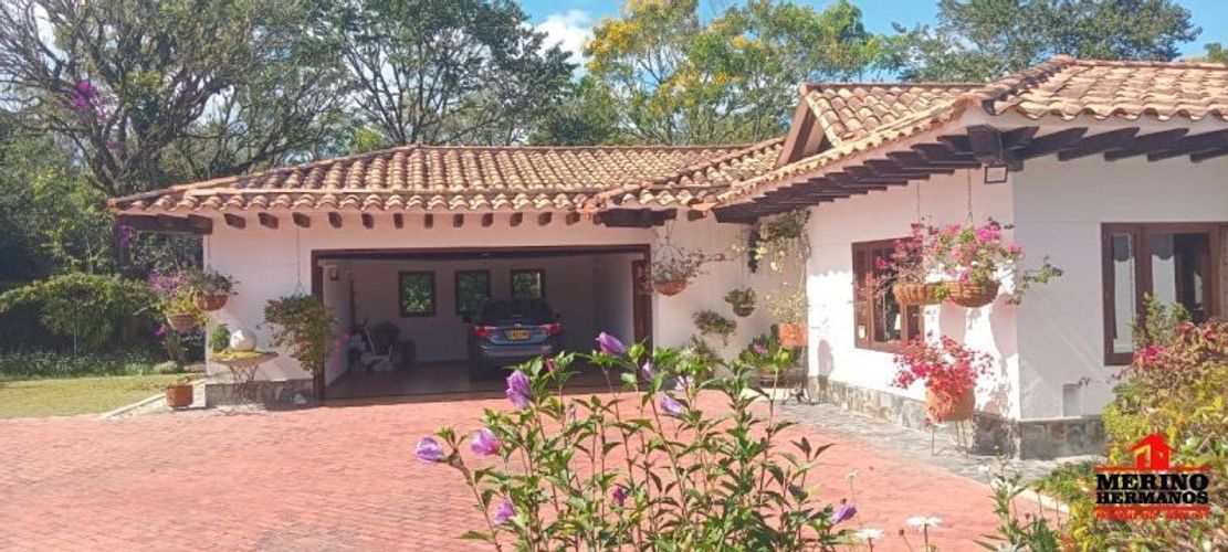 Casa de 4 alcobas en venta en Centro, Rionegro, 348 m² · foto 6 de 24