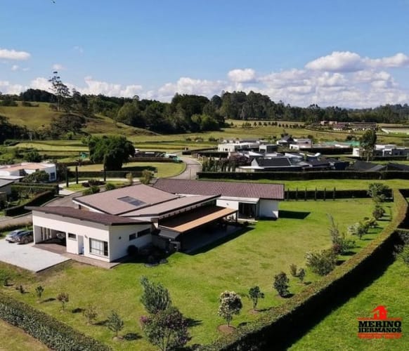 Casa de 4 alcobas en venta en Centro, Rionegro, 487 m² · foto 19 de 19