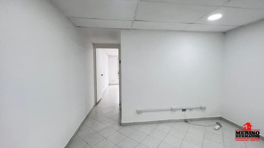 Oficina en arriendo en La Florida, Medellín, 37 m² · foto 3 de 19