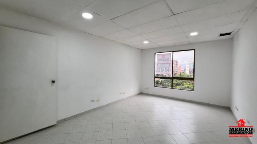 Oficina en arriendo en La Florida, Medellín, 37 m² · foto 8 de 19