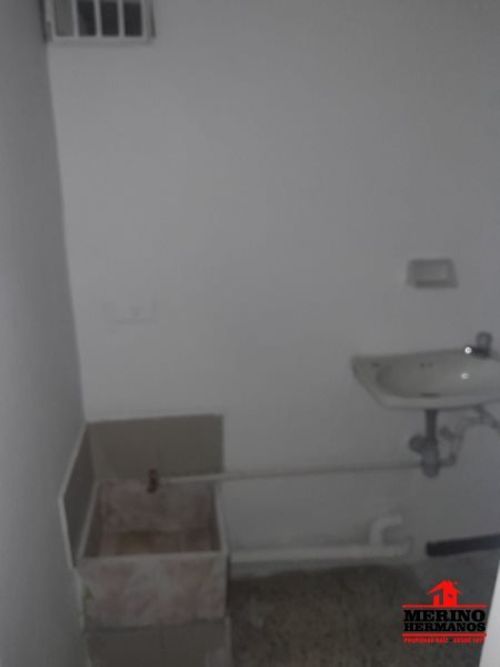 Local en arriendo en Estadio, Medellín, 30 m² · foto 12 de 18